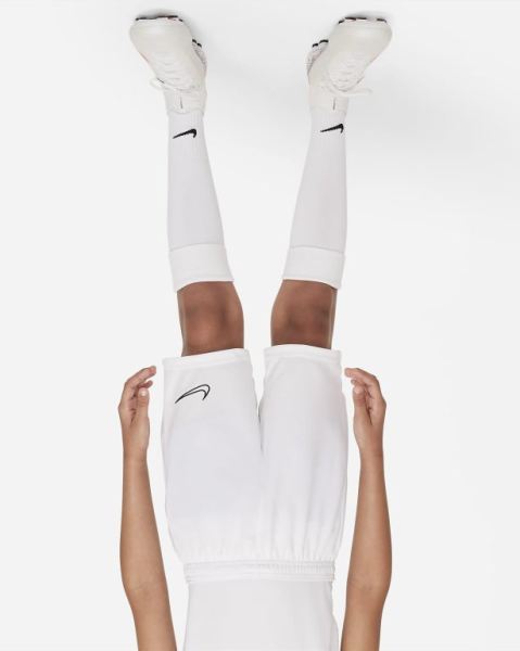 Nike Academy Erkek Çocuk Şort White/White/Black | TLMYK3657