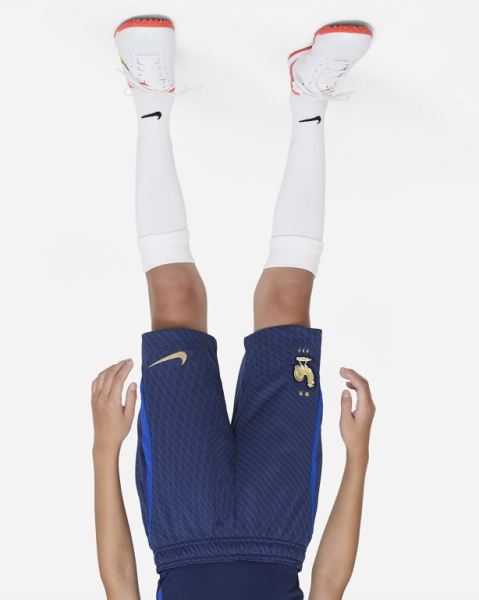 Nike Netherlands Strike Erkek Çocuk Şort Koyu Kraliyet Mavisi | YPOXJ9213